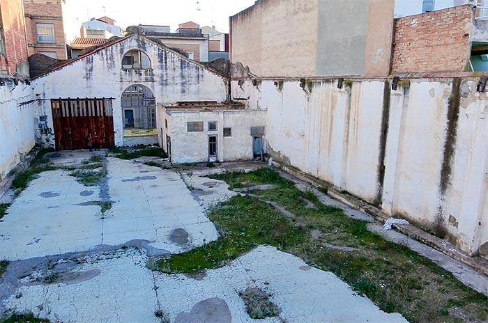 Figueres crea tres nous aparcaments de proximitat amb 145 places Figueres crea tres nous aparcaments de proximitat amb 145 places