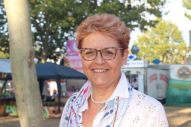 Olga Simarro: “El més beneficiós per Roses és construir i no destruir” Olga Simarro