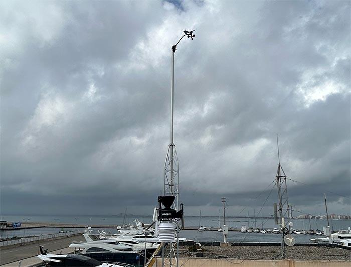El Port de Roses instal·la una estació meteorològica amb dades en temps real El Port de Roses instal·la una estació meteorològica amb dades en temps real