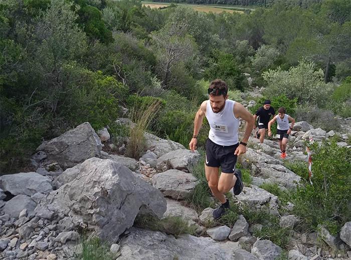 Terrades celebra la XIII Cursa-Marxa de muntanya Cirera de Terrades Terrades celebra la XIII Cursa-Marxa de muntanya Cirera de Terrades