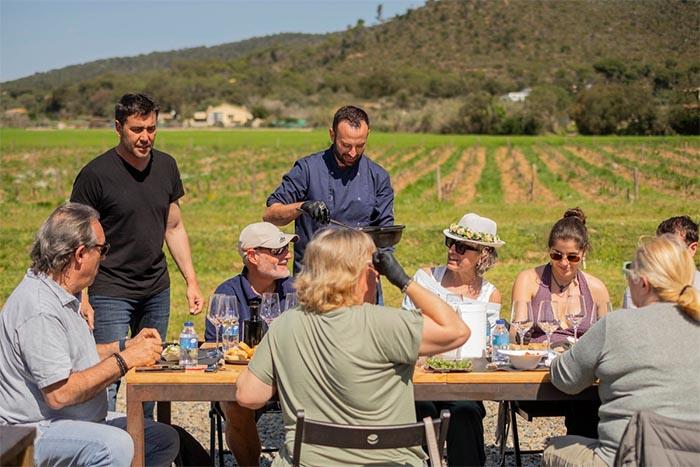 El Vívid, el mes de l’enoturisme a la Costa Brava, tanca amb el 92,11 % d’ocupació i 2.451 participants El Vívid, el mes de l'enoturisme a la Costa Brava, tanca amb el 92,11 % d'ocupació i 2.451 participants