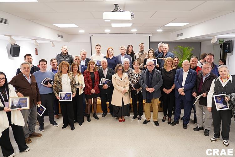 Castelló d’Empúries celebra la primera Nit del Comerç i l’Empresa Castelló d’Empúries celebra la primera Nit del Comerç i l’Empresa