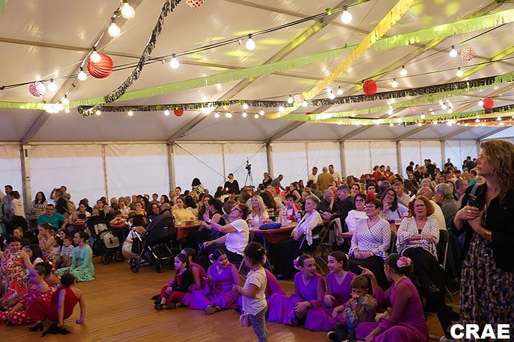 La Festa d’Abril de Roses omple el Càmping Bahia de música, ball i tradició Festa d'Abril de Roses 2026