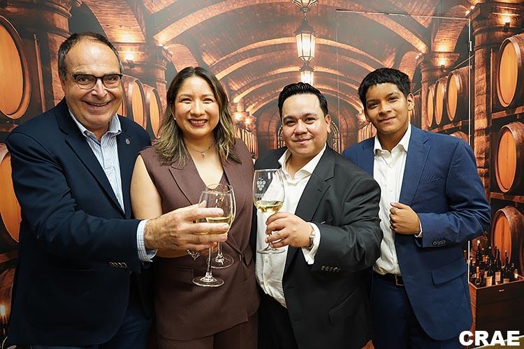 Joel Ortega obre la nova botiga de vins ERRIOXA a Figueres Vinos Errioxa