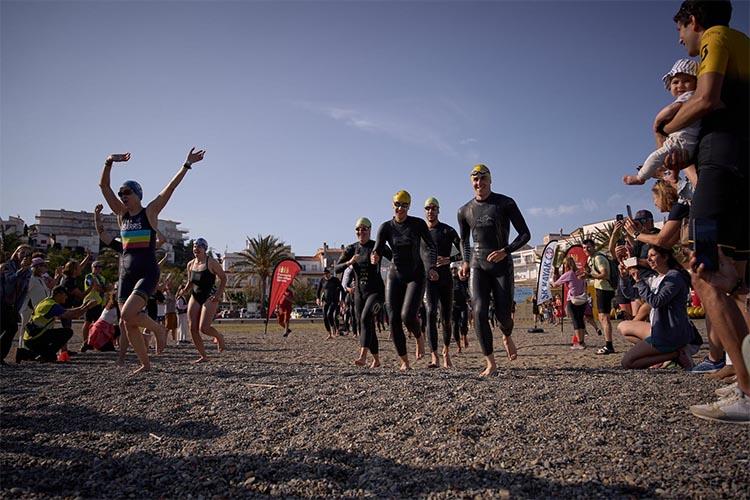 Disset equips participaran a la cinquena edició de l’Oncotriatló Disset equips participaran a la cinquena edició de l'Oncotriatló