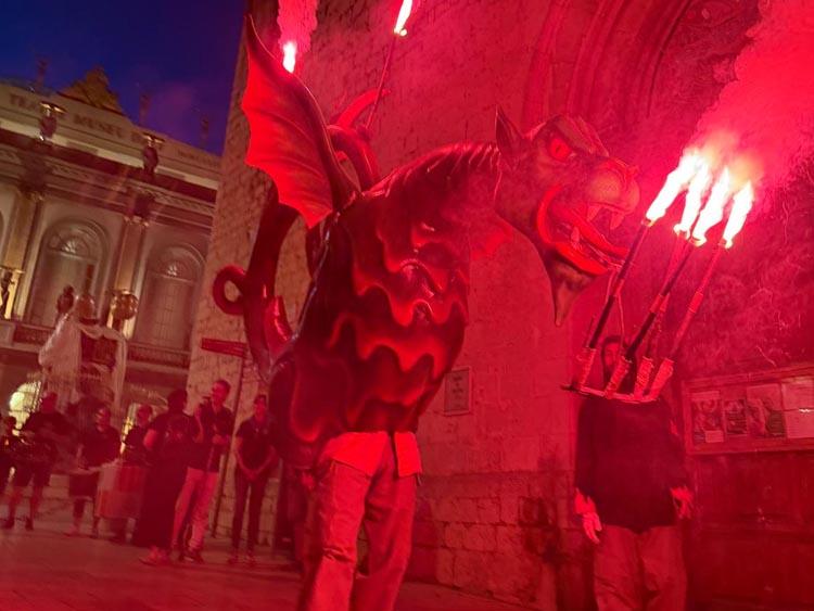 Figueres celebra les Festes de Sant Pere del 26 al 29 de juny amb una trentena d’activitats i un tobogan aquàtic gegant a la Pujada del Castell Figueres celebra les Festes de Sant Pere del 26 al 29 de juny