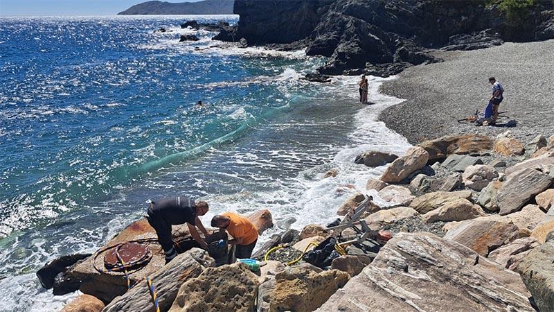 El Consorci d’Aigües Costa Brava Girona repara la fuita a l’emissari terrestre de la platja de la Gola de Llançà El Consorci d'Aigües Costa Brava Girona repara la fuita a l'emissari terrestre de la platja de la Gola de Llançà