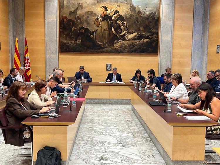 El Ple de la Diputació de Girona estudia l’adhesió a L’Energètica per a un subministrament d’energia de proximitat i d’origen 100% renovable El Ple de la Diputació de Girona estudia l'adhesió a L'Energètica per a un subministrament d'energia de proximitat i d'origen 100% renovable