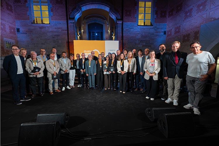 La Generalitat de Catalunya i la Diputació de Girona lliuren 15 noves Medalles de l’Esport de les Comarques Gironines en la seva 45a edició La Generalitat de Catalunya i la Diputació de Girona lliuren 15 noves Medalles de l'Esport de les Comarques Gironines en la seva 45a edició