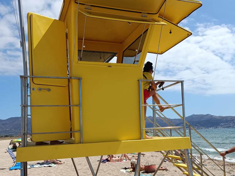 El servei de socorrisme de les platges de Castelló d’Empúries atén 1.579 persones durant l’estiu El servei de socorrisme de les platges de Castelló d’Empúries atén 1.579 persones durant l’estiu